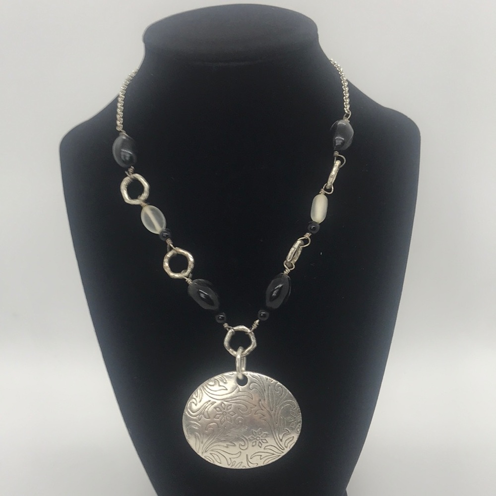 Lia Sophia necklace